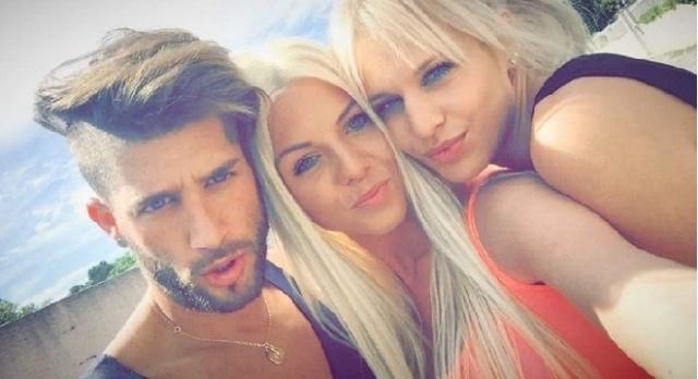Rencontre adixia et paga