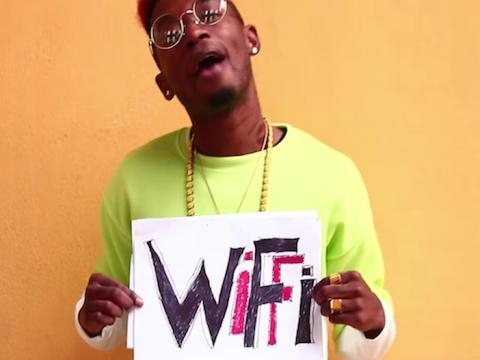 bello-figo-il-rapper-che-canta-la-vita-comoda-del-profugo-e-provoca-gli-italiani_1016673.jpg