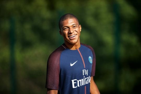 Real Madrid : Mbappé explique pourquoi il n'est pas venu !