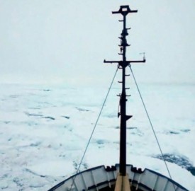 Impressionante immagine della nave russa