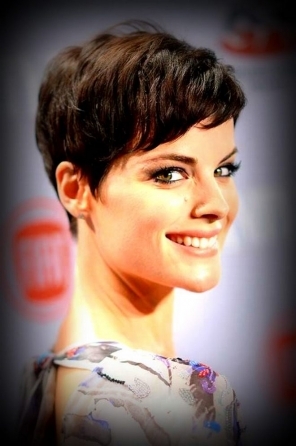 Jaimie Alexander Pixie cut