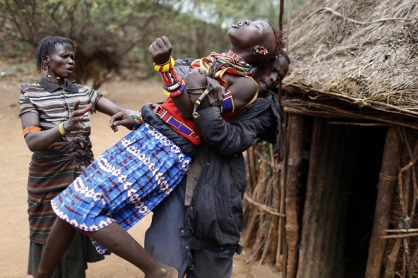Le immagini del rituale Pokot