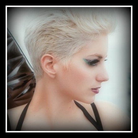 Foto 2, tagli pixie cut 2015