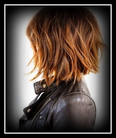 Bob scalato per capelli spessi