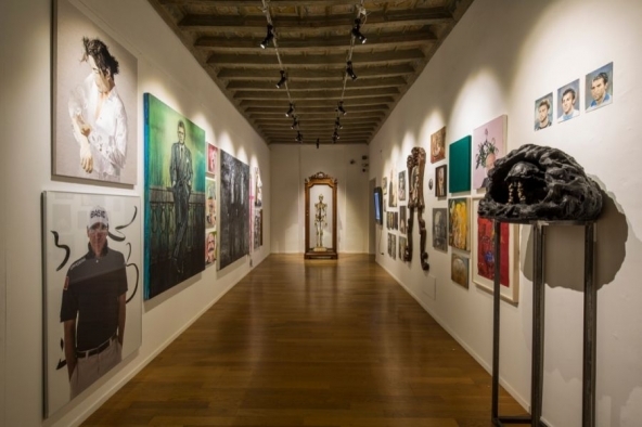 Shit and Die - Palazzo Cavour