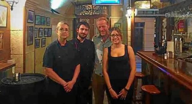 Iain Glen cenó en el restaurante La Encina