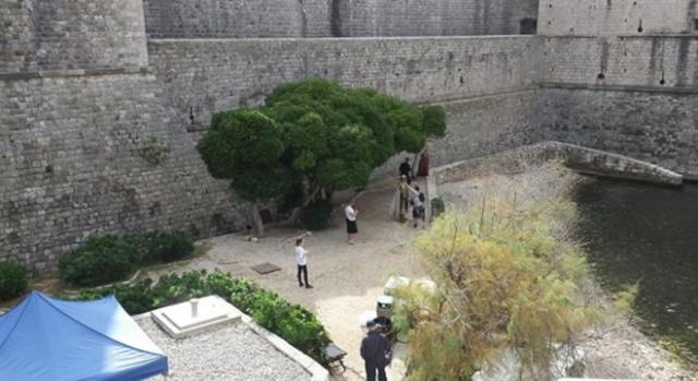 Lena Headey grabando en la muralla de Dubrovnik 2