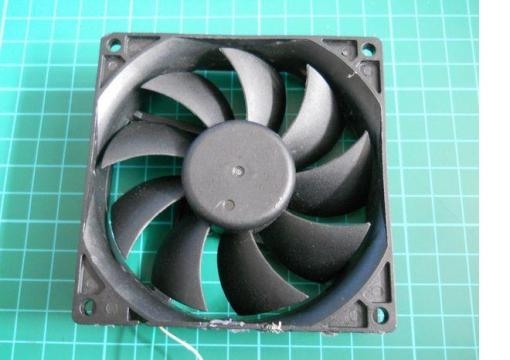 Cargador de móbil que funciona con una bicicleta5