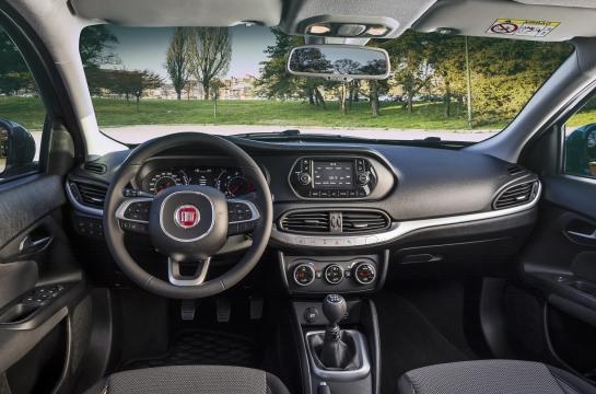gli interni della nuova Fiat Tipo