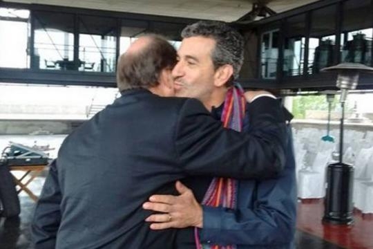 El saludo de la polémica, Sanz y Randazzo