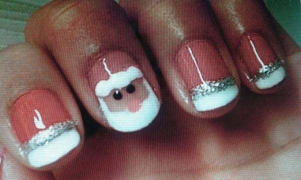Le unghie perfette che interpretano il Natale
