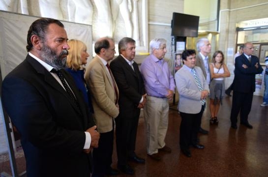 Piumato junto a los fiscales