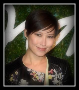 Capelli corti Sandra Choi