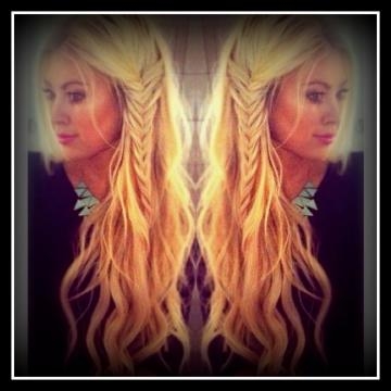 Acconciature moda capelli lunghi 