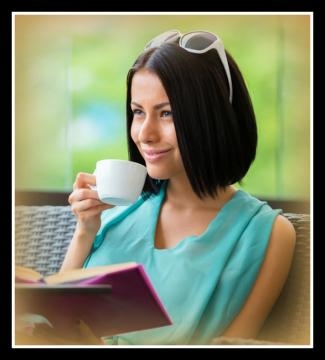 Caschetto liscio con riga centrale