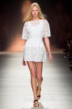 Pizzo bianco per Blumarine