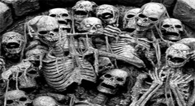 Fotos de cuerpos encontrados en la isla