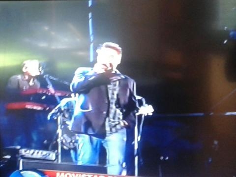 Vicentico en pleno recital