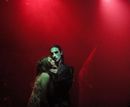 Todo cambia!. NOche macabra...