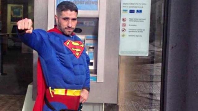 Antonio Cortes, esperto di thai boxing