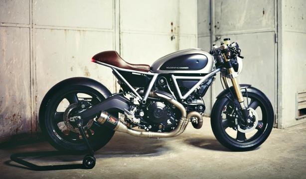 Hero 01 da una Scrambler Ducati.