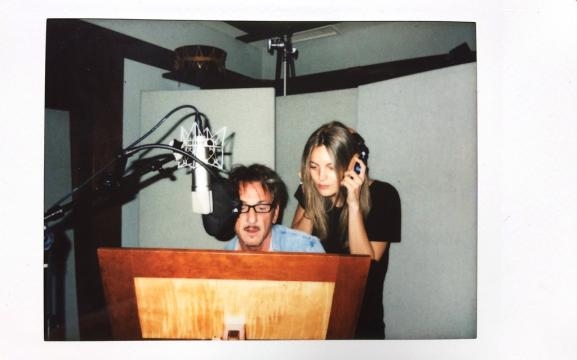 Sean Penn Is Dating Vincent D'Onofrio's 24-Year-Old Daughter Leila ... - eonline.com