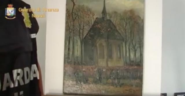 Un momento dell'operazione della guardia di finanza (1)