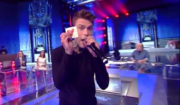Fedez e il cuore per Chiara Ferragni - VanityFair.it - vanityfair.it