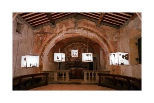 Interno di San Gregorio, #Caslino d'Erba (CO) con il particolare #presepe