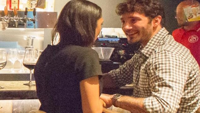 Stefano De Martino avvistato con una nuova ragazza