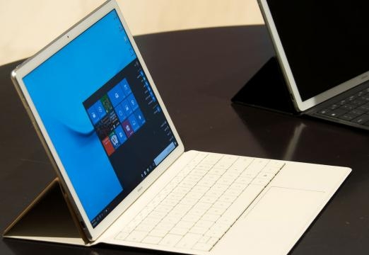 MWC 2016: Huawei MateBook, il convertibile cinese