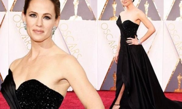 Jennifer Garner alla notte degli Oscar 2016.