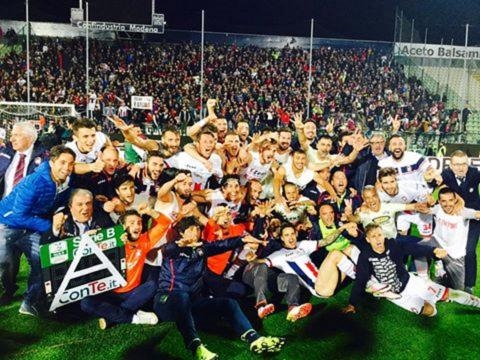Il Crotone è nella storia: per la prima volta è in serie A