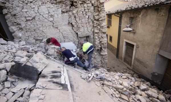 Accumoli e Amatrice devastate dal sisma