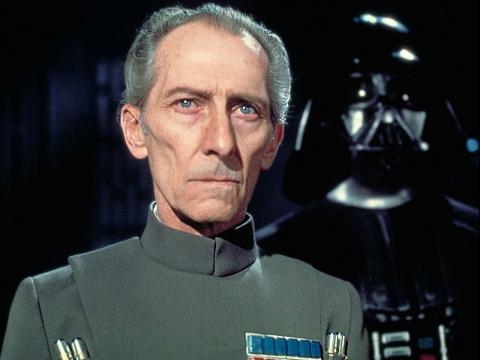 El Gran Moff Tarkin vuelve a estar en escena aunque Peter Cushing halla fallecido en 1994