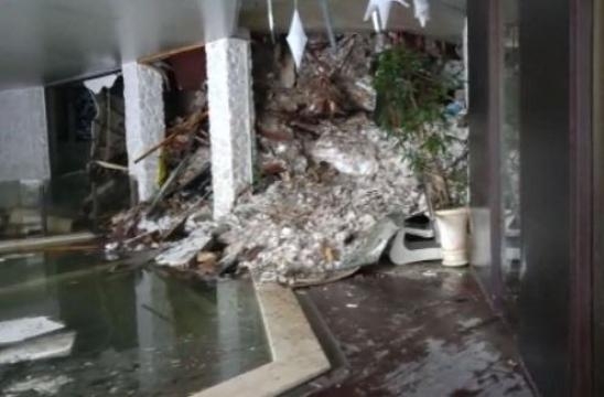 Valanga su hotel Rigopiano, le prime immagini all'interno dell ... - webdigital.hu