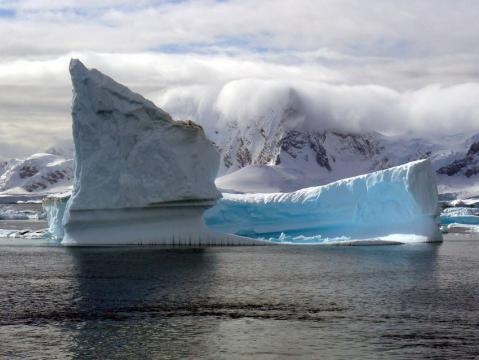 Iceberg e lo Scioglimento dei ghiacciai