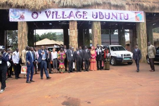Le Village Ubuntu lors de son inauguration (c) CERDOTOLA