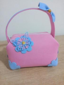 Borsetta rosa con farfalla in gomma crepla