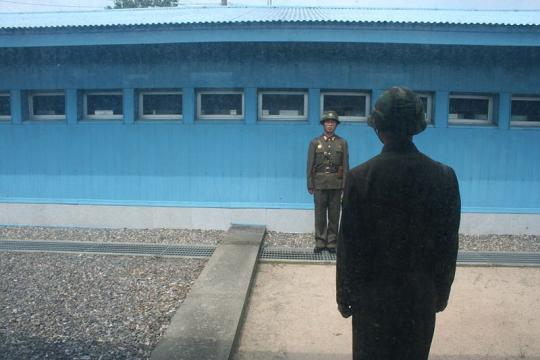 North Korea border guards (Image Credit – Michael Day, Wikimedia Commons)