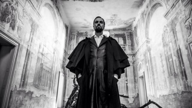 Andrea Mastroni on the set of his music video of Franz Schubert’s ‘Erlkönig.’ Photo: Courtesy of wordpress.com, used with permission.