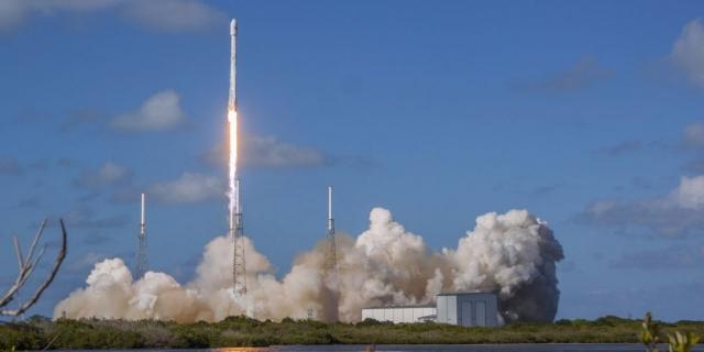 When will SpaceX reuse one of its rockets? - Business Insider - businessinsider.com