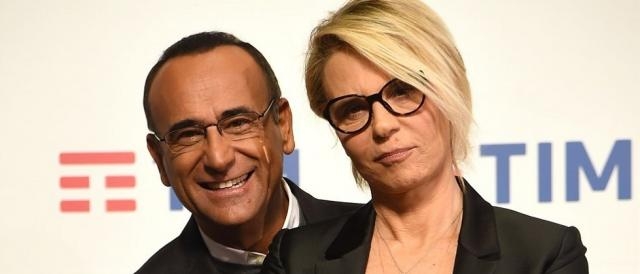 Carlo Conti e Maria De Filippi, coppia d'assi sul palco del teatro Ariston