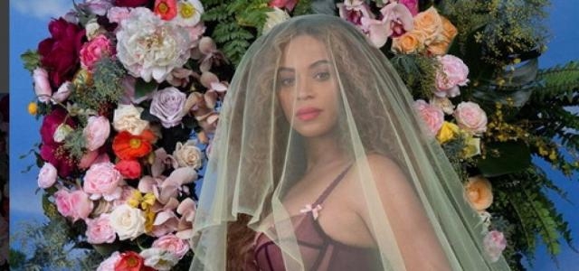 Beyoncé annuncia l'arrivo dei due gemelli