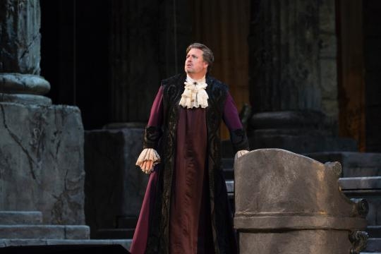 Idomeneo (Matthew Polenzani) struggles over a holy oath requiring he slay his son. Photo: Marty Sohl/Metropolitan Opera, used with permission.