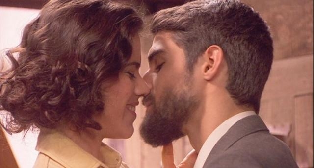 Rafaela corteggia Ramiro Castaneda