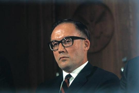 William H. Rehnquist / Who Writes Decisions of the Supreme Court? | Op-Ed | US News