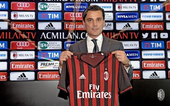 Presentazione del tecnico di Pomigliano d'Arco al Milan