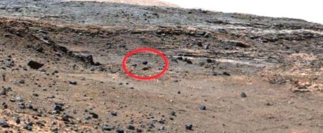 Fig. 4 Sfera sospesa in aria (Nasa Screen Shot 2015-08-01 at 02.46.01 )