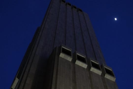 The NSA’s spy hub in New York, hidden in plain sight. Photo courtesy of NYC Breaking News – nycbreakingnews.com.